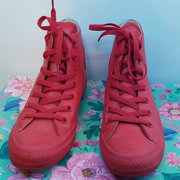 converse red rubber